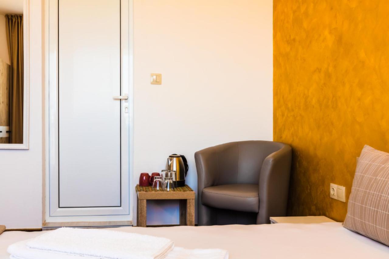 Guest House Theona Obzor Luaran gambar